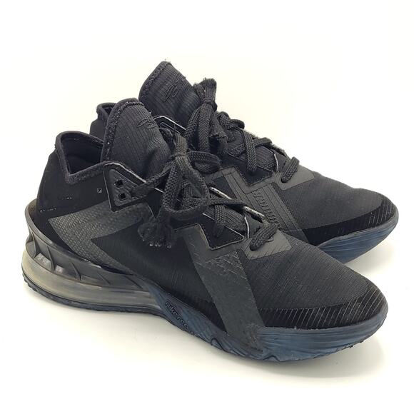 Nike Lebron XVIII Low Triple Black CV7562-004 men\'s size 7.5